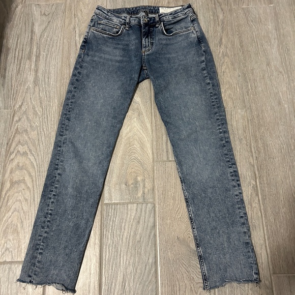LIKE NEW! Women's Rag & Bone Nora Dre Low Rise Boyfriend Jeans - 25 - Picture 2 of 12